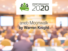 Performance 2020 aneb Moonwalk by Warren Knight